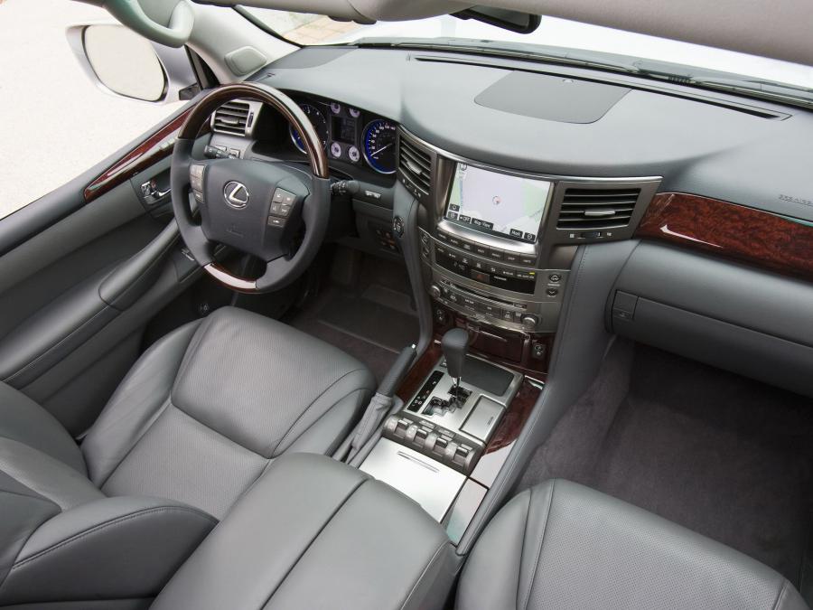  Lexus LX570 2008 года  (фото 148 из 221)